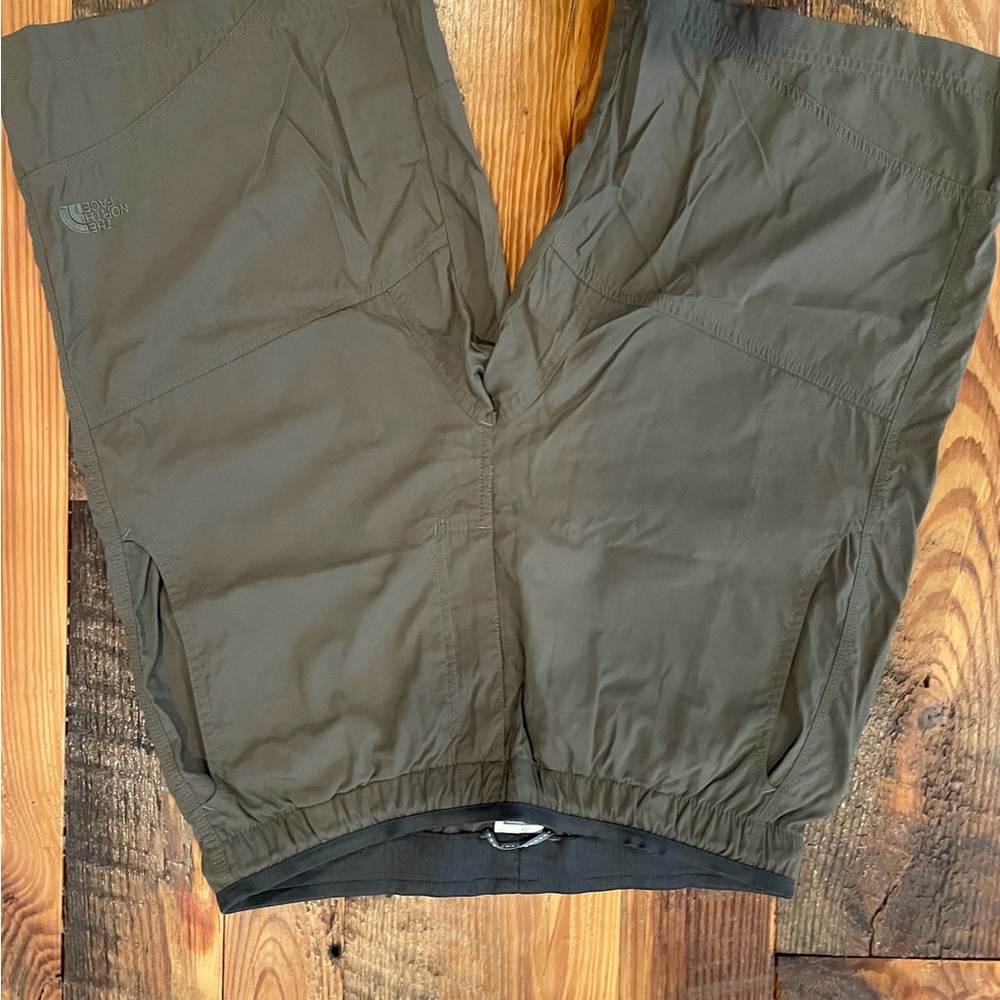 North Face men’s shorts-small